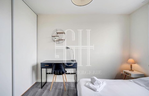 Saint-Pierre-des-Corps Apartment | Le Noisetier / Proche Gare Saint Pierre Des Corps