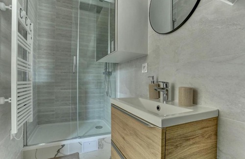 Bois-d'Arcy Apartment | Le Normand- Bois d'arcy