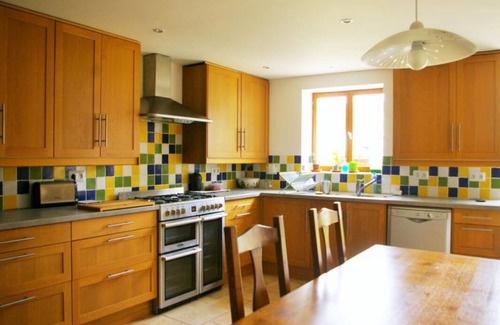 Les Alleuds Cottage | Le Noyer - Gites de Chaignepain (Sleeps 8)