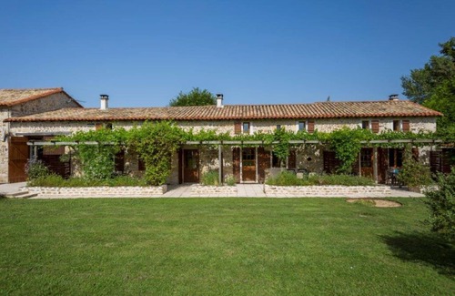Les Alleuds Cottage | Le Noyer - Gites de Chaignepain (Sleeps 8)