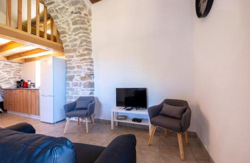 Fraissinet-de-Fourques House | Le p'tit pelet