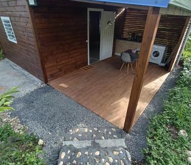 Anse-Bertrand House | Le Paradis des Colibris Gîte créole avec piscine table dhôtes et nature à Anse Bertrand