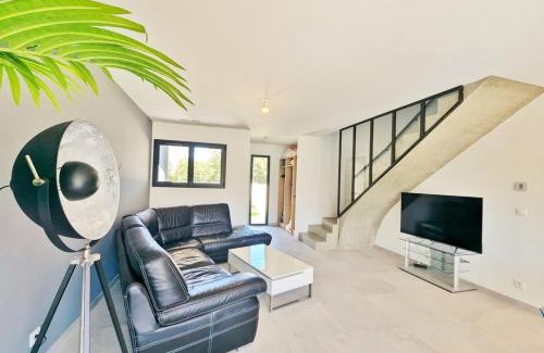 Maureillas-Las-Illas House | Le Paradis Moderne de Maureillas !