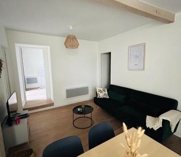 Centre Ville Apartment | Le patio : Appartement chic 3 chambres au cœur de Pau