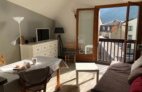 Bagneres-de-Luchon Apartment | Le Perce Neige - plein centre - avec parking