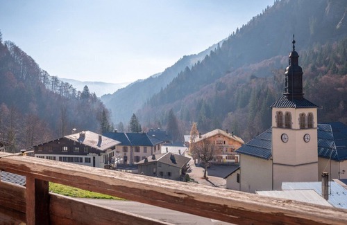 La Giettaz Apartment | Le Petit Aravis - panoramic balcony and village