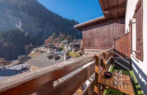 La Giettaz Apartment | Le Petit Aravis - panoramic balcony and village