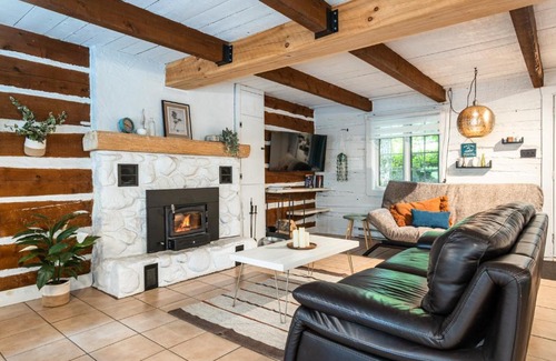 Saint-Faustin-Lac-Carre Ski Chalet | Le Petit Chalet by My Tremblant Location