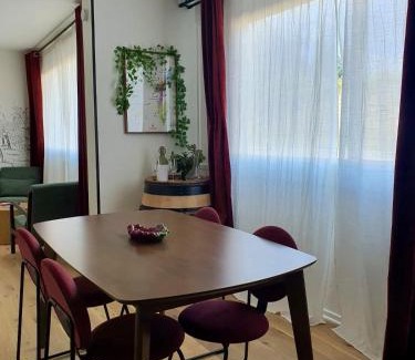 Faubourg North Apartment | Le Petit Chardonnay - Centre-ville - Gare à 5min