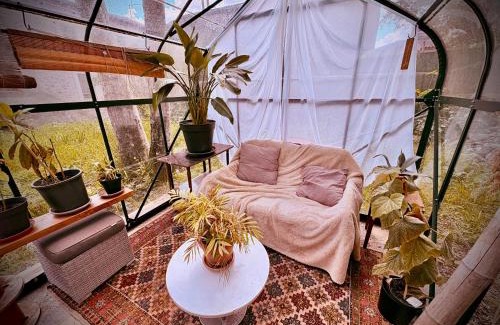 Brissac House | Le petit coin de Paradis