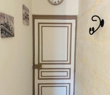 Centre Ville Apartment | Le Petit Cosy 2e étage 15 m2