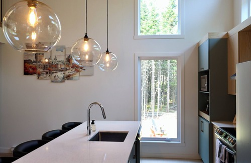 Shannon Ski Chalet | Le Petit Frontenac - Charming & Refined - Spa, Pool, Sauna, Foosball