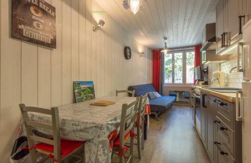 Murol House | Le Petit Lutess
