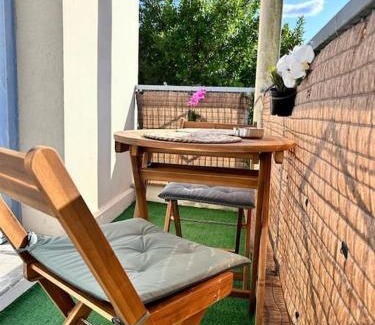 Saouzelong - Rangueil Apartment | Le petit midi - Parking - Métro - Fibre - Canal