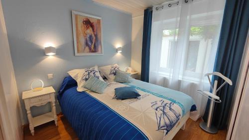Brive-la-Gaillarde Apartment | Le Petit Paradis