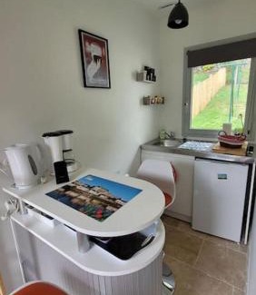 Nazelles-Negron Apartment | Le Petit Paradis