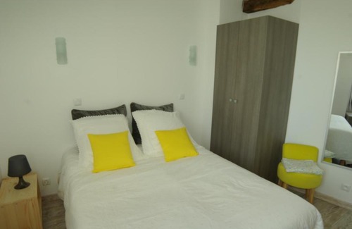 Montcuq Apartment | Le Petit Rapaillou