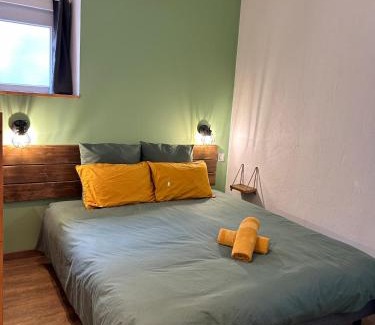 La Roche-Chalais Apartment | Le Petit Rochelais Studio 3 pers Pro & Loisirs