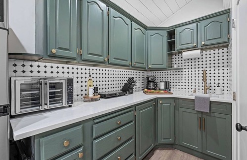 Taylorsville Apartment | Le Petite Suite