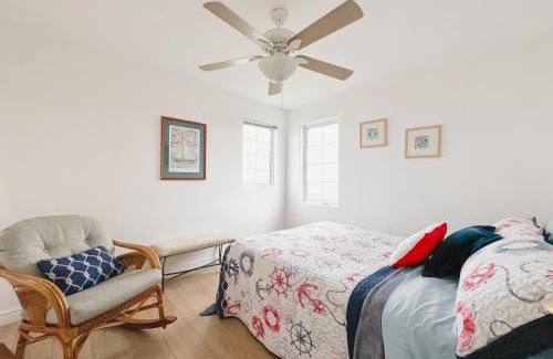 Val-Comeau Bed & Breakfast | Le Phare des Dunes