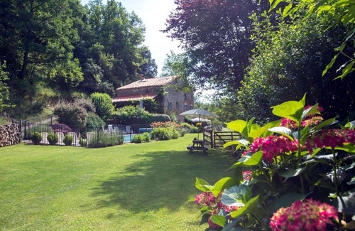 Montferrer Apartment | Le Pommier, a tranquil retreat with pool in its own valley 30 miles from the sea