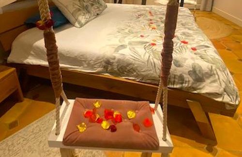 Verfeil House | LE PRIEURE - Suites romantiques spa privatif, piscine, jardin, massages proche de Toulouse