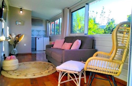 Ravine des Citrons Apartment | Le Quéléa Une case créole de charme classée 4 étoiles Y être c'est y être bien