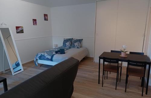 Centre Ville Apartment | Le quadrapin, studio 4 personnes centre ville Compiègne