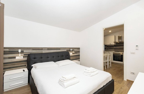 Zona XXX Castel Fusano Apartment | Le Querce Appartamento Roma
