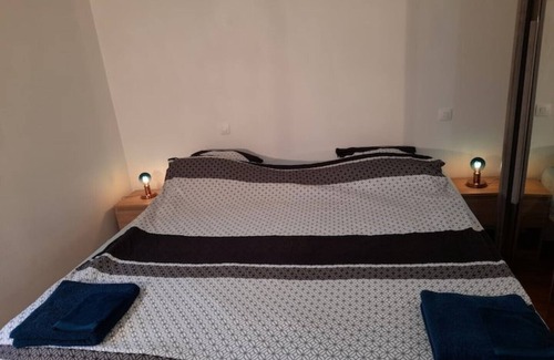 Courlancy Apartment | Le Rémois Orangé