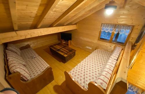 Saint-Laurent-en-Grandvaux Ski Chalet | le refuge des Marmottes