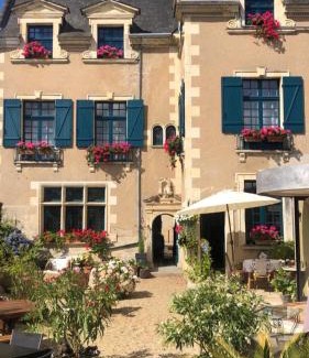 Brissac-Quince Apartment | Le Regisseur