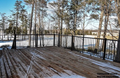 St-Bernard-de-Lacolle Ski Chalet | Le Relais International - Chalet for large Group, 7 bedrooms, pool table, Golf