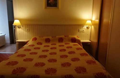 Belle-Isle-en-Terre Hotel | Le relais de l'Argoat