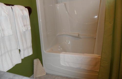 Saint Aime Des Lacs Hotel | Le Relais des Hautes Gorges