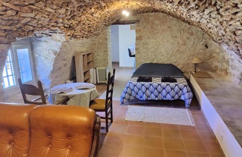 Barret-de-Lioure Apartment | Le Relais Provençal