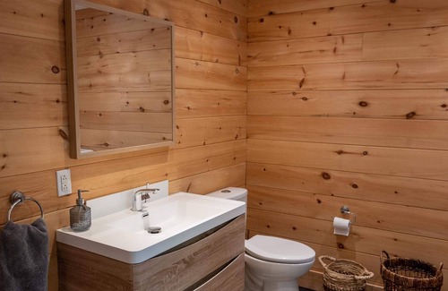 Mandeville Ski Chalet | Le Renard - Chalet Bord de Leau & Plage Privée en Nature