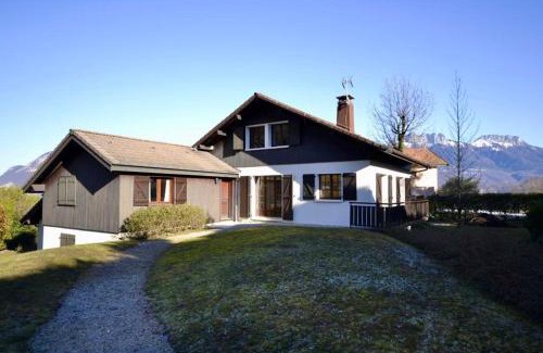 Sevrier House | Le Renouveau
