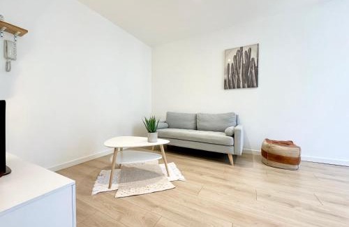 Mont-de-Marsan Apartment | Le Repaire du Cow-boy - Spacieux - Central - Cosy