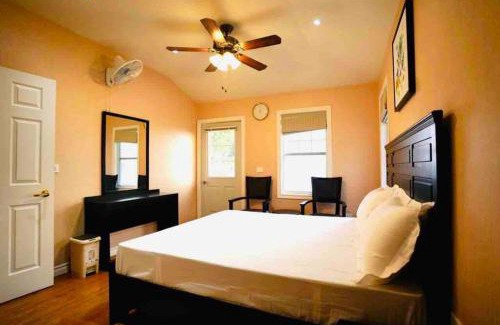 Vijraula Villa | Le Reve Valley - Canadian cottage 2 - 3BHK Luxury cottage,Bonfire,Barbeque,Gym,Kids play zone,Lake view