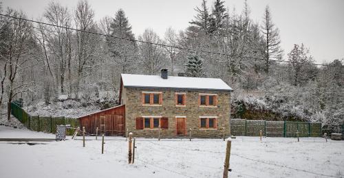 Nadrin House | Le Rocher Du Lac