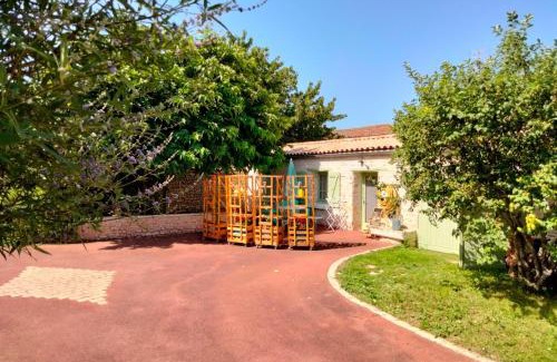 Courcon Villa | Le romarin