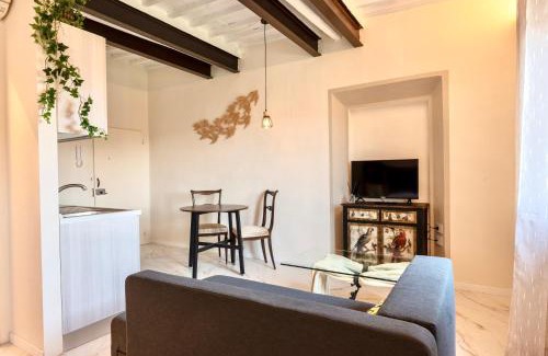 Empoli Apartment | Le Rondini, comfy flat