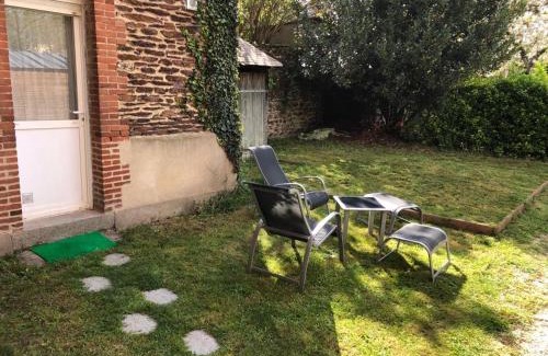 Villeneuve Apartment | Le RoseGarden Studio au pied de la Gare de Rennes