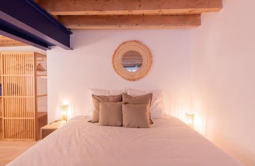 Griffon - Royale Apartment | Le Royal - Lyon 1er - Studio Mezzanine Croix Paquet