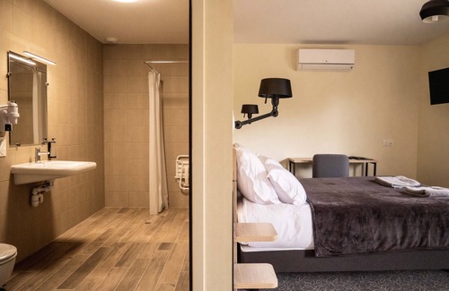 Moncoutant Hotel | Le Saint Pierre