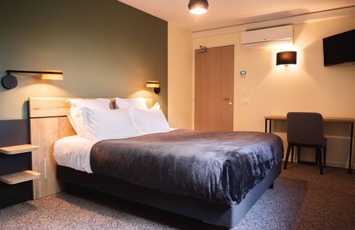 Moncoutant Hotel | Le Saint Pierre