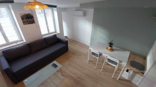 Fumay House | Le Scailleteux, petite maison de mineur, climatisée non accessible PMR