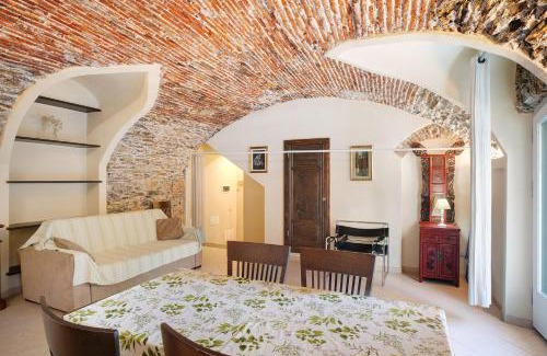 Cervo Apartment | Le scale, borgo dei pescatori