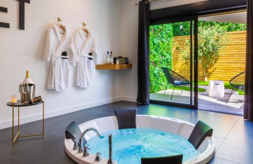 Perverie House | Le Secret - Nuit romantique avec Jacuzzi privatif - Champagne offert - Climatisation